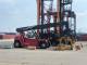 圖2、新購45噸貨櫃堆積機，投入後線吊櫃業務，提供優質櫃場服務(JPG)