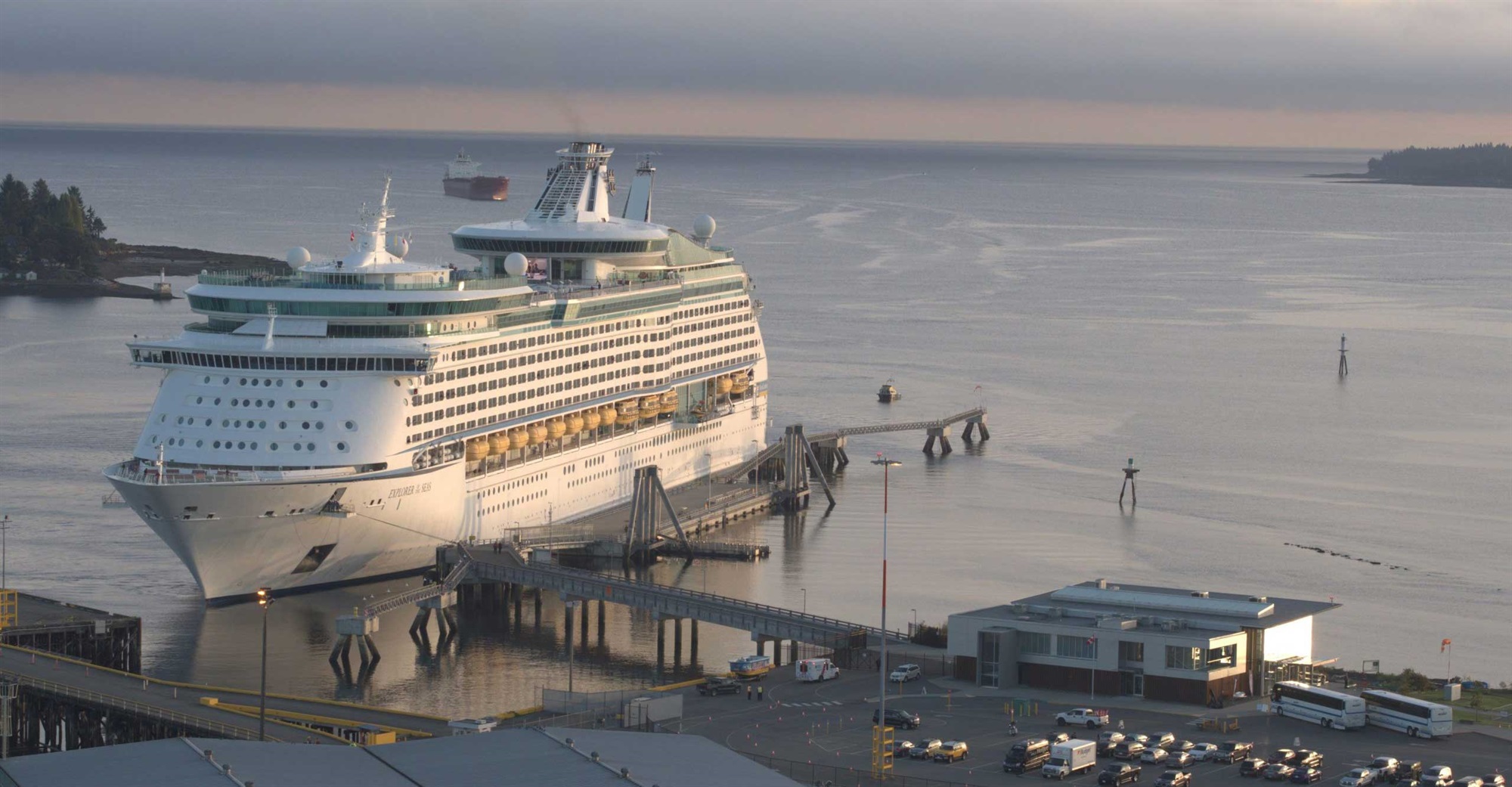 Image 4. Cruise ship berthed in Vancouver’s Nanaimo Harbour