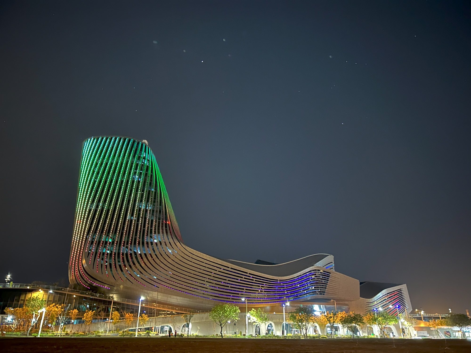 圖2、台灣國際郵輪旅運大樓將與全球連線響應熄燈一小時